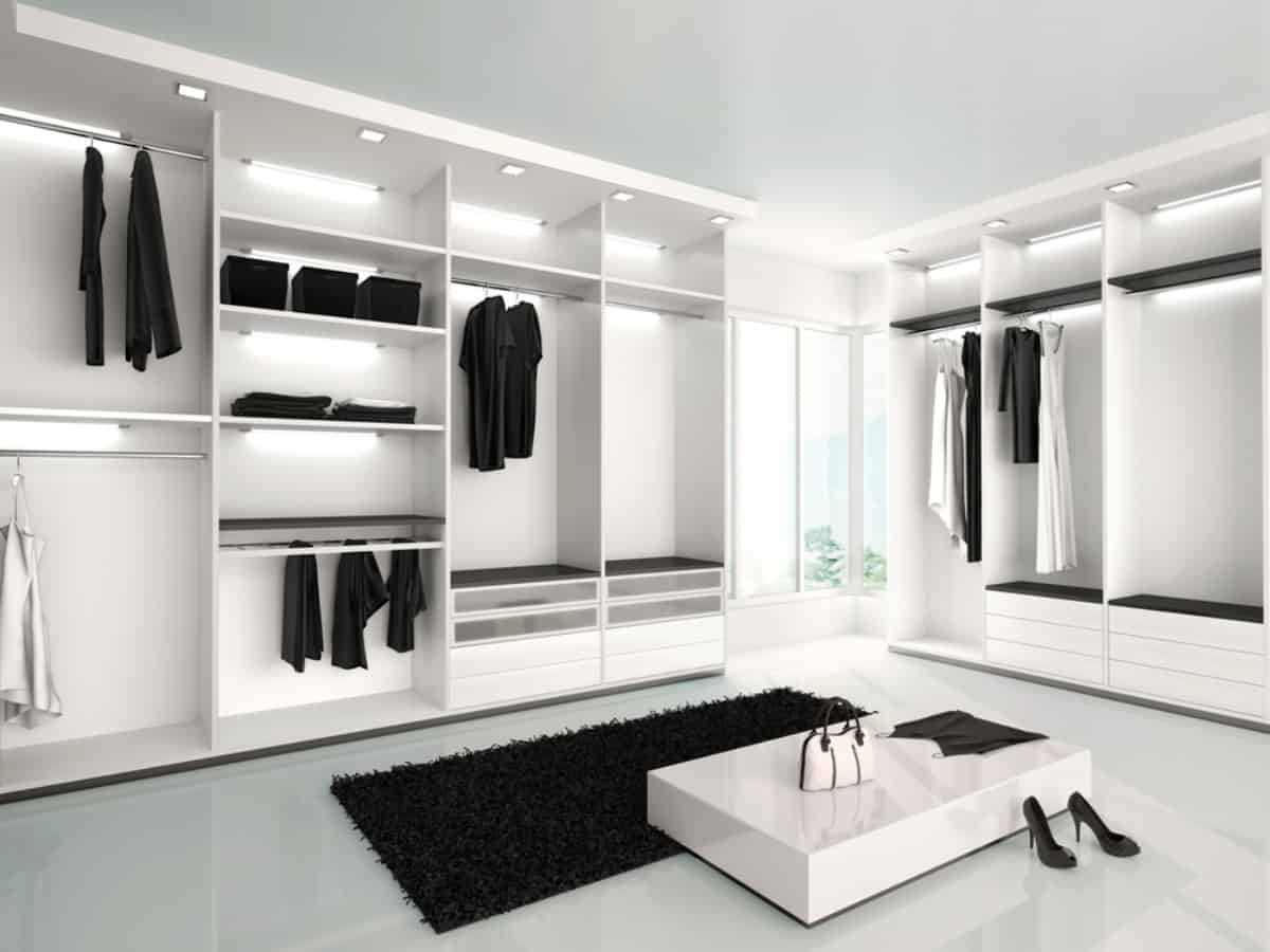 Walk-in Closet