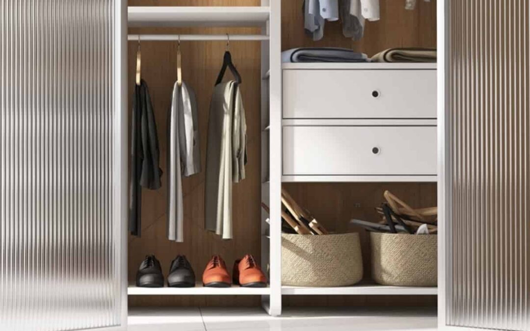 How To Organize a Small Closet With Lots Of Clothes?