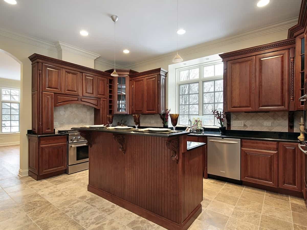 dark kitchen cabinets